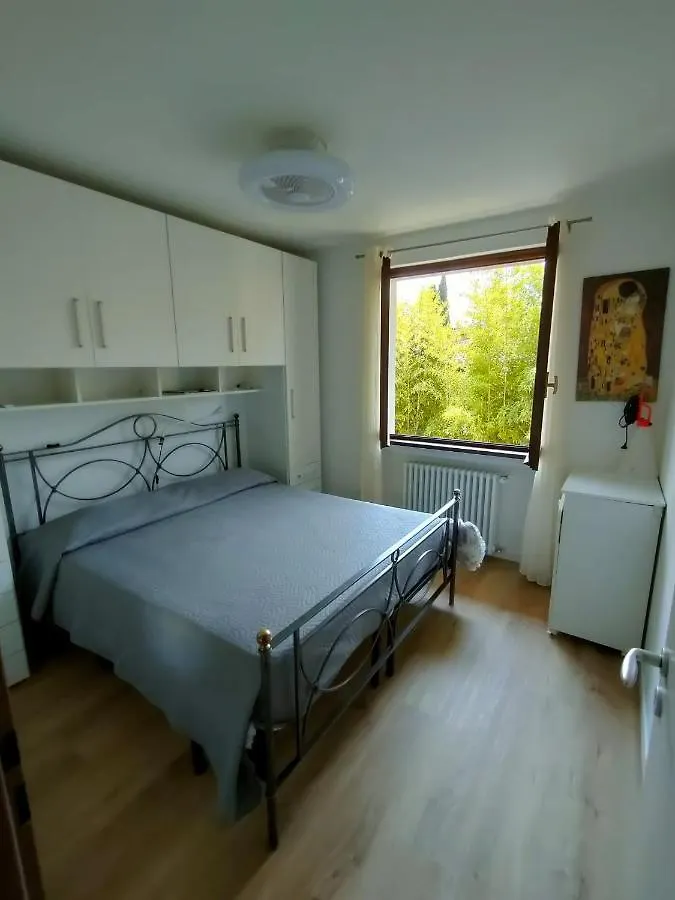 Dreaming Bardolino Apartment 0*,  Italy